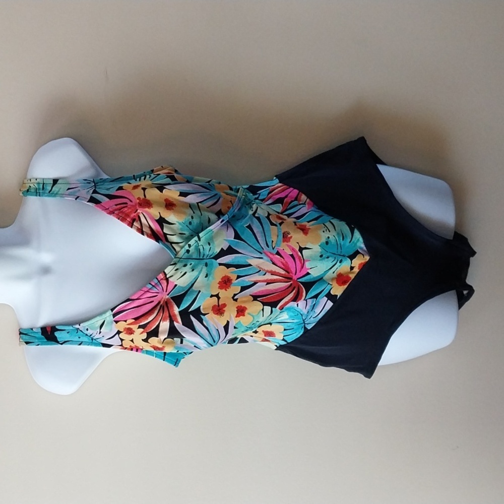 Catalina One Piece Floral Swimsuit Vintage 🩱